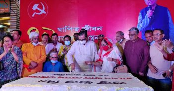 ত্যাগের বদলে ভোগ, আর আদর্শের বদলে সুবিধা পাওয়ার বর্তমানে রাজনৈতিক কর্মীদের নিয়ম হয়ে দাঁড়িয়েছে— রাশেদ খান মেনন
